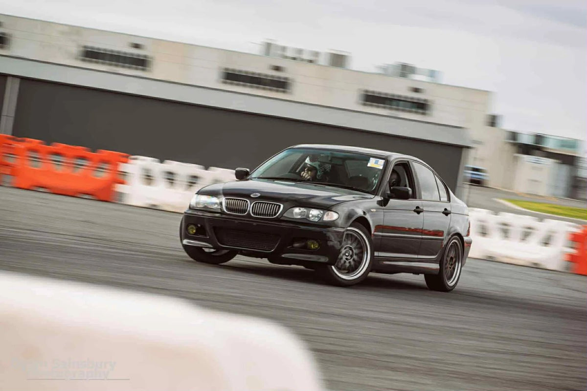 BMW E46 318i on SpeedWorks SW02 wheels drifting