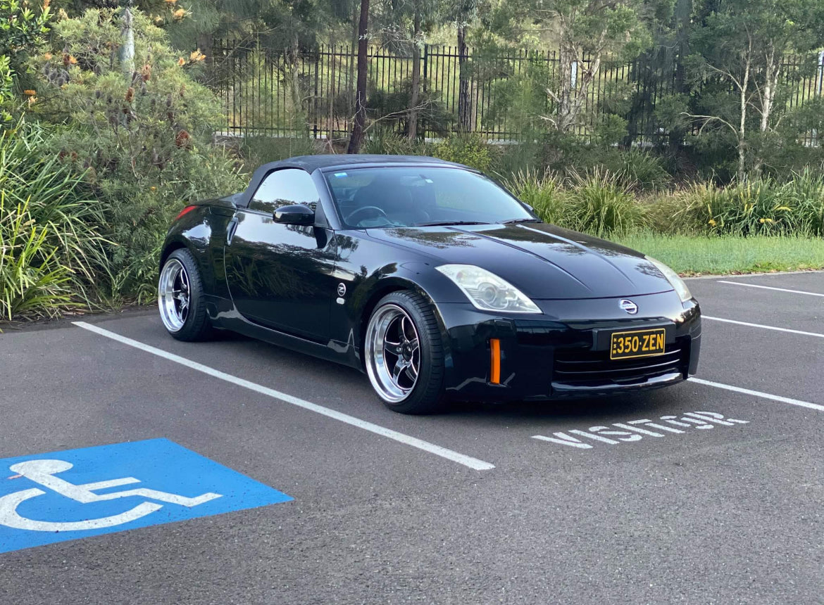 Nissan 350Z Roadster on SpeedWorks SW17 Staggered: 18x9.5 +22 / 18x10.5 +22 Gloss Black & Machine Lip alloy wheels