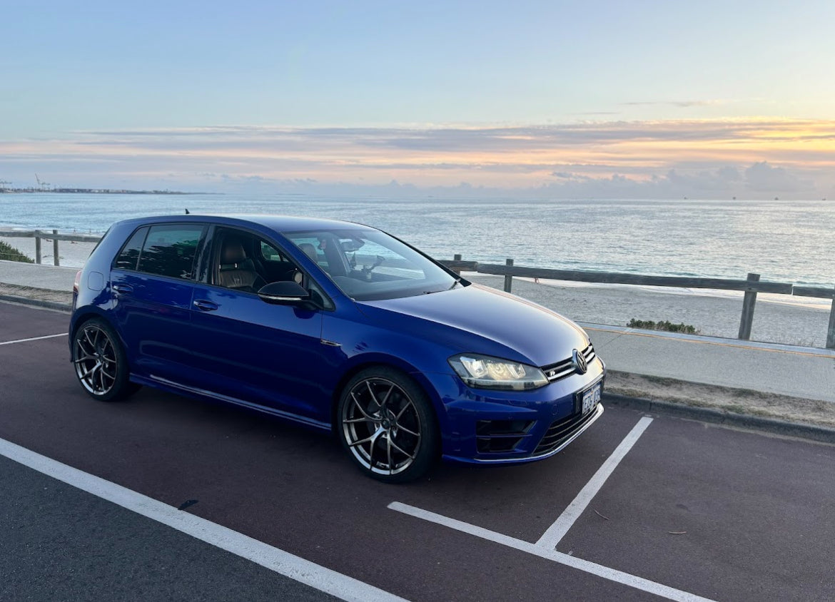 Volkswagen Golf R (Mk7) on SpeedWorks SW16 19x8.5 +40 Hyper Black alloy wheels