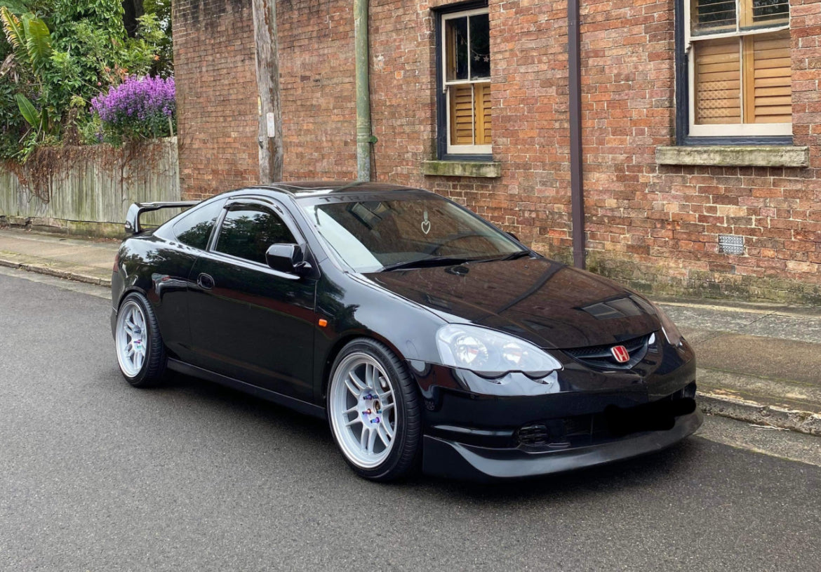 Honda Integra (DC5) on SpeedWorks SW10 18x8.5 +38 Hyper Silver alloy wheels, customer photo 3 of 3