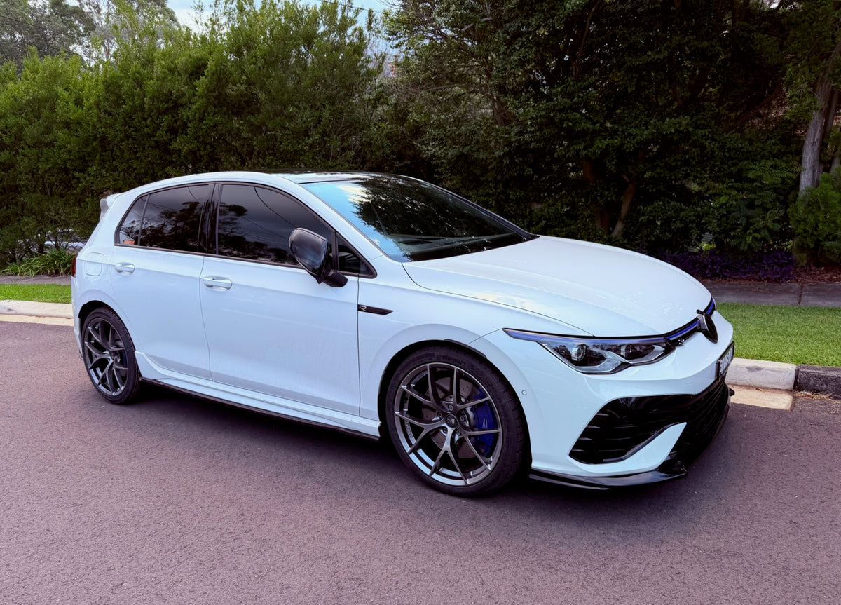 Volkswagen Golf R (Mk8) on SpeedWorks SW16 19x8.5 +40 Hyper Black alloy wheels
