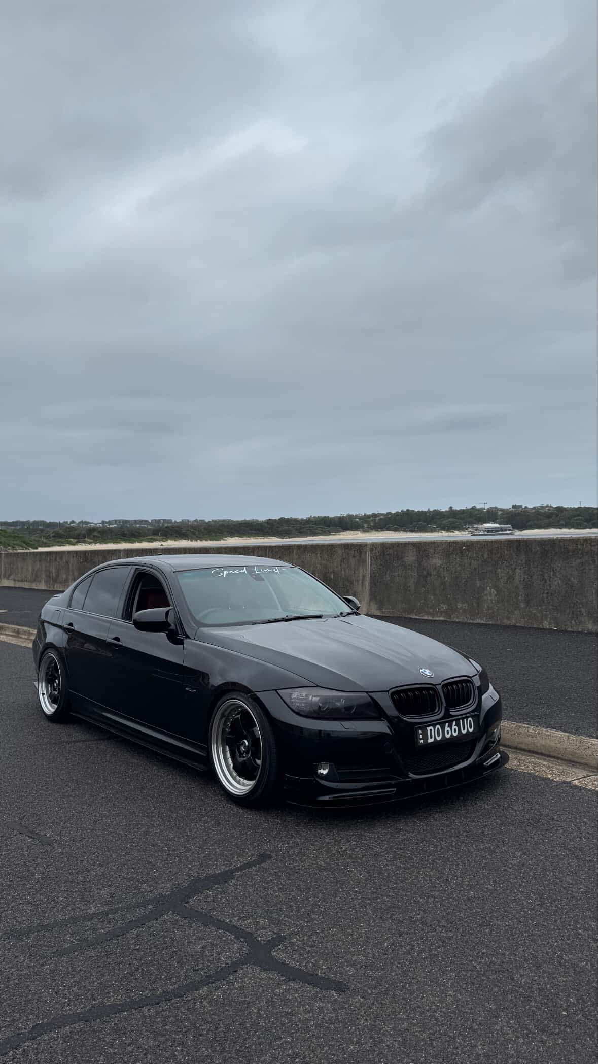BMW 3 Series (E90) on SpeedWorks SW06 18x8.5 +30 Gloss Black & Machine Lip alloy wheels, customer photo 1 of 2