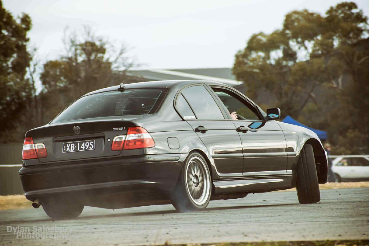 BMW 3 Series Sedan (E46) on SpeedWorks SW02 19x8.5 +30 Hyper Black & Machine Lip alloy wheels