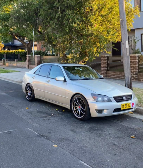Lexus IS200 / IS300 on SpeedWorks SW01