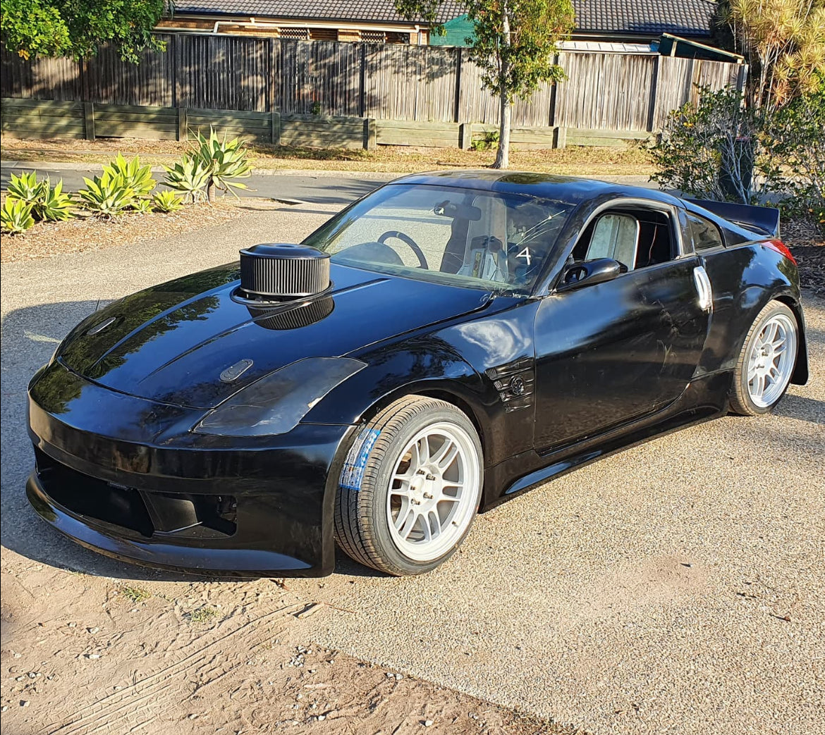 Nissan 350Z on SpeedWorks SW10 18x9.5 +22 Hyper Silver alloy wheels, customer photo 1 of 2