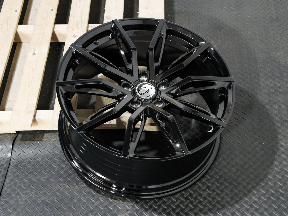 GS7 22" - Gloss Black