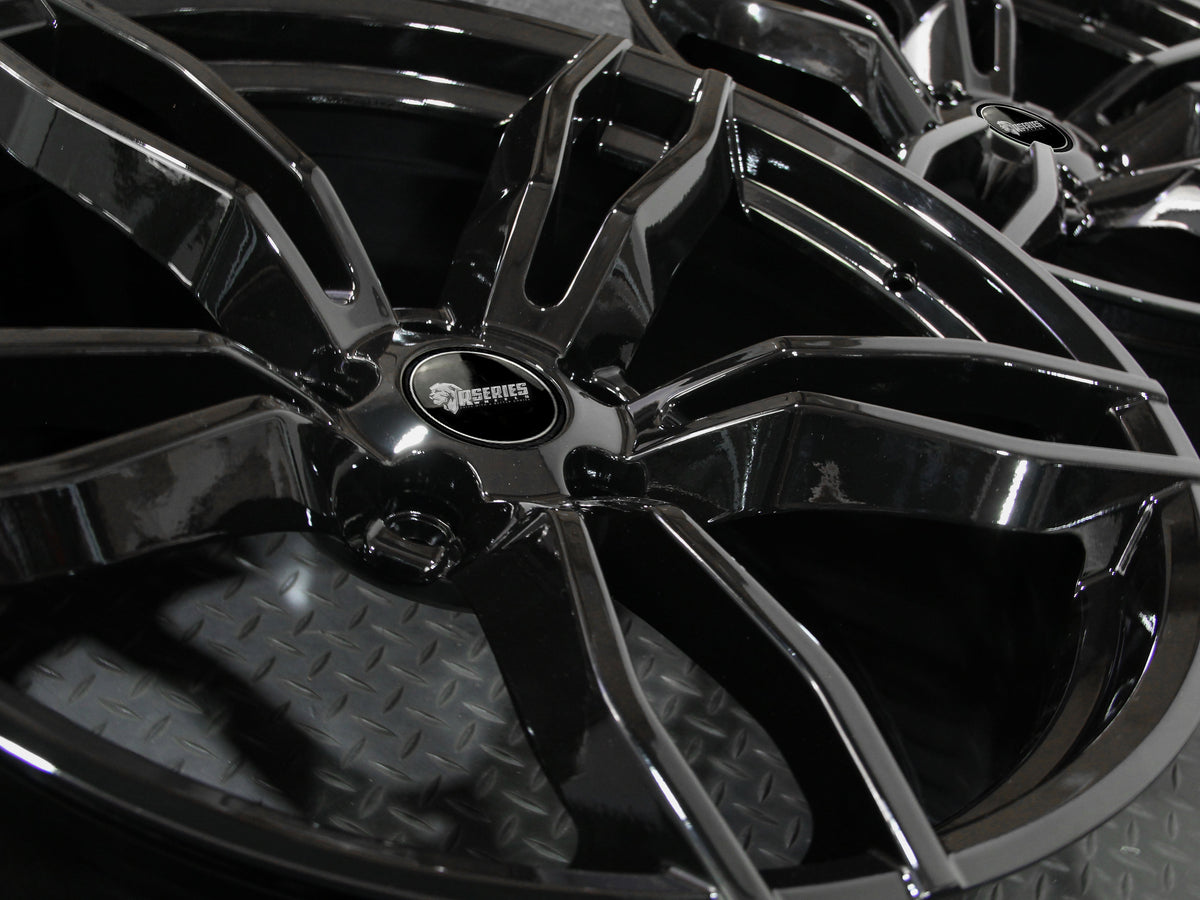F1 20" - Gloss Black