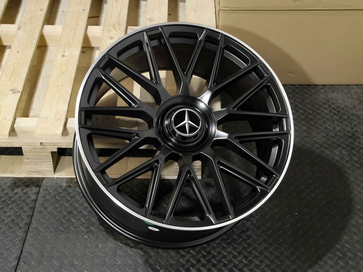 MC173 SF 19" - Satin Black Machined Lip