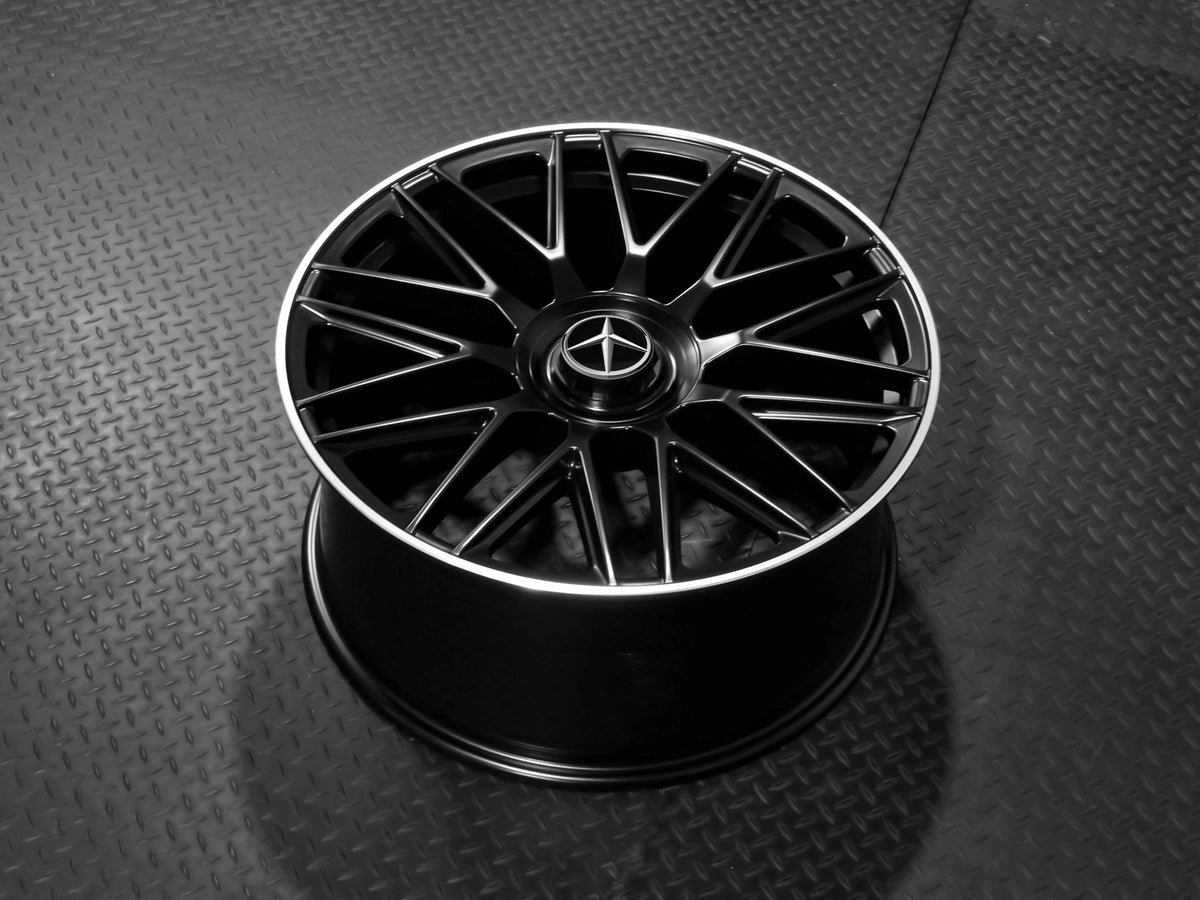 MC173 SF 20" - Satin Black Machined Lip