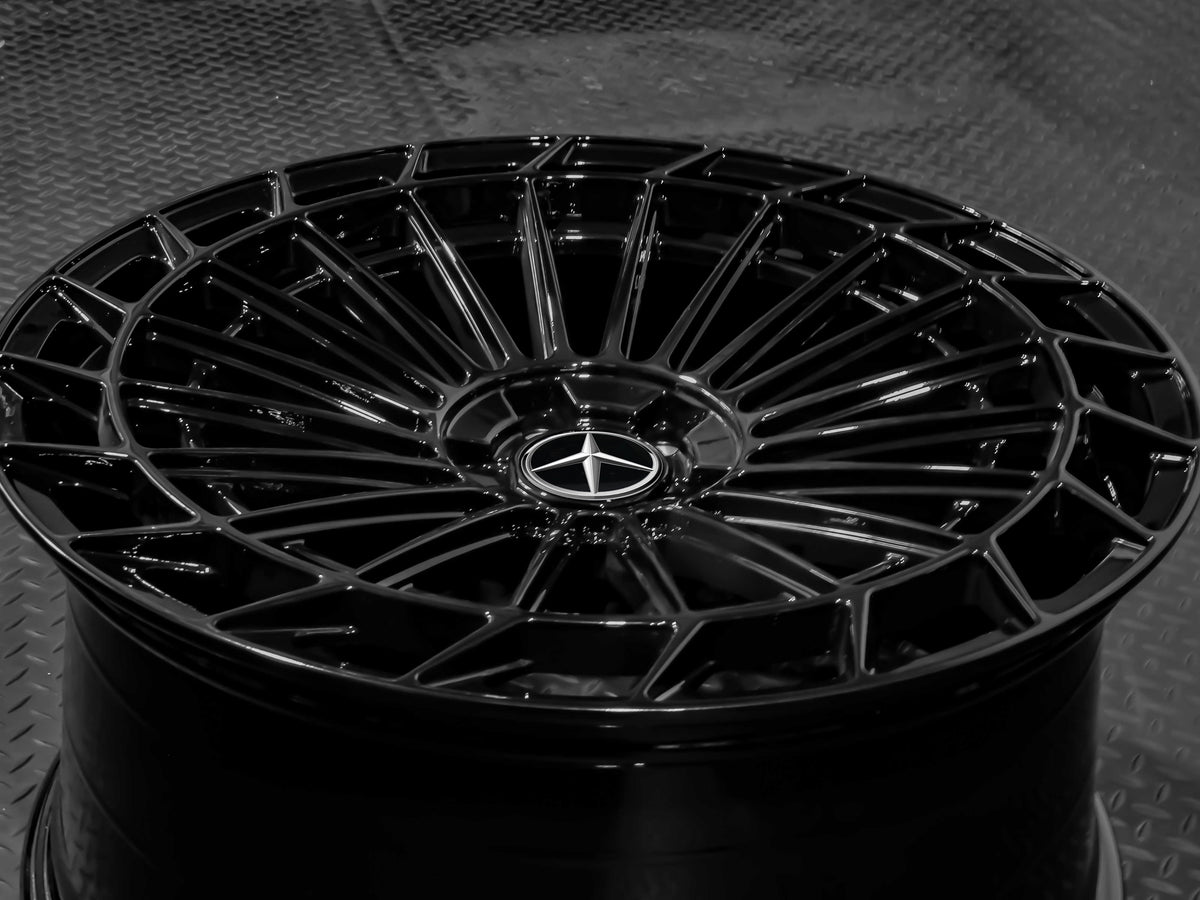 MC877 SF 20" - Gloss Black