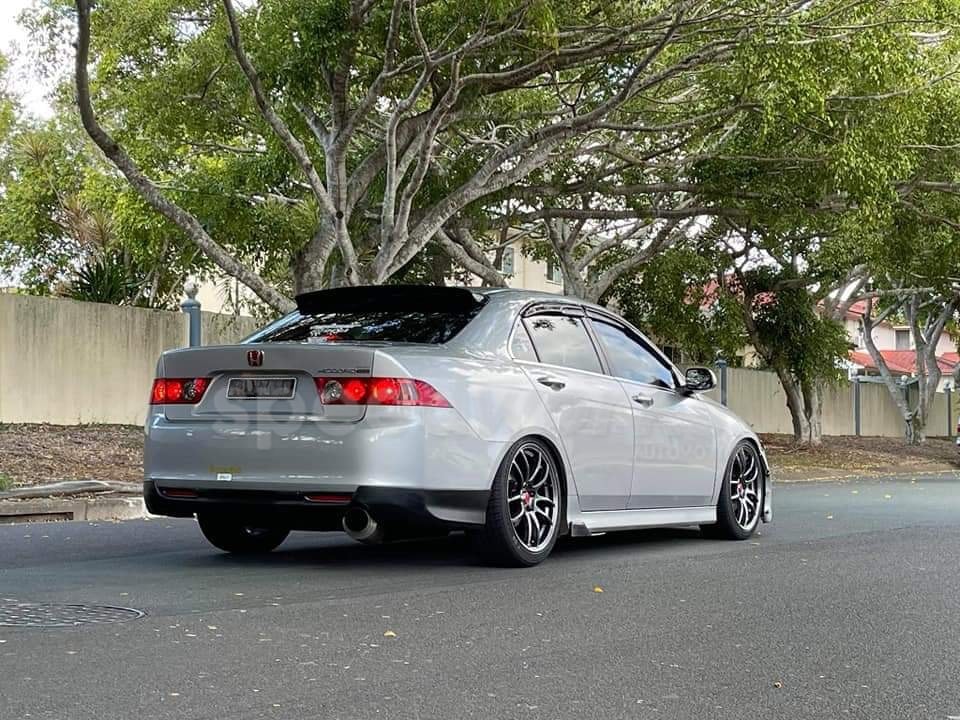 Honda Accord Euro (CL9) on SpeedWorks SW01 18x8 +38 Hyper Black alloy wheels, customer photo 2 of 2