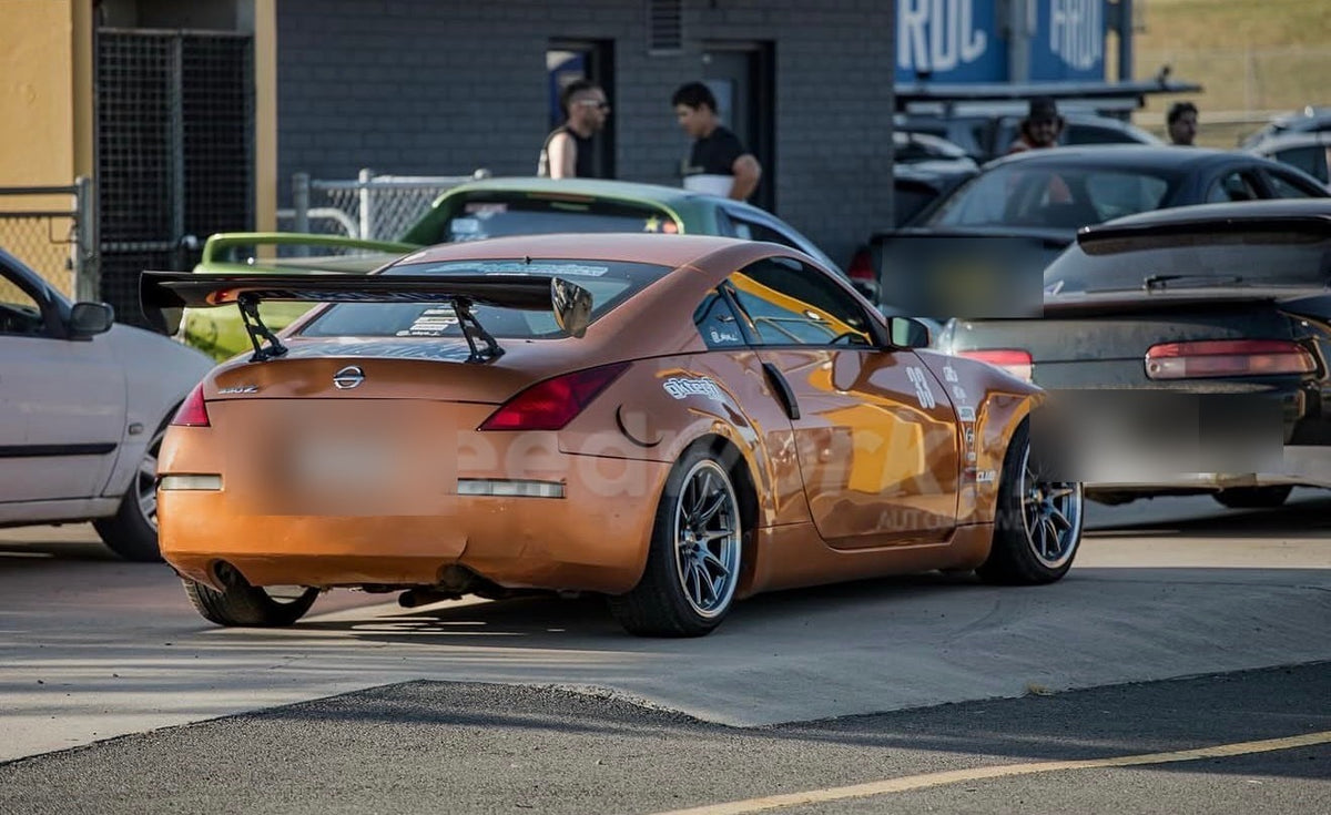 Nissan 350Z on SpeedWorks SW05 18x9.5 +35 Hyper Black & Machine Lip alloy wheels, customer photo 1 of 2