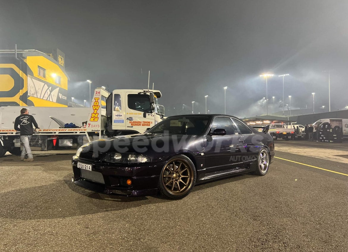 Nissan Skyline (R33) on SpeedWorks SW18 18x9.5 +22 Bronze alloy wheels