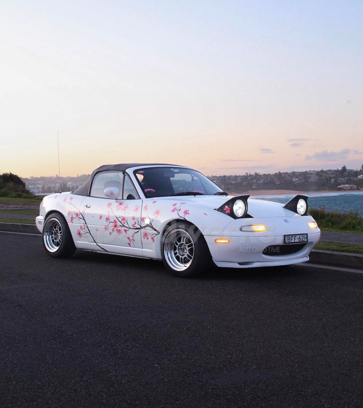 Mazda MX-5 (NA) on SpeedWorks SW08 15x8 +15 Hyper Black & Machine Lip alloy wheels