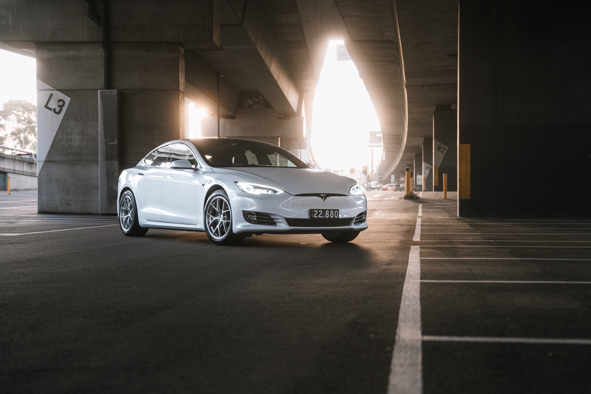 SWF07 forged wheels on a Tesla Model S, front three-quarter